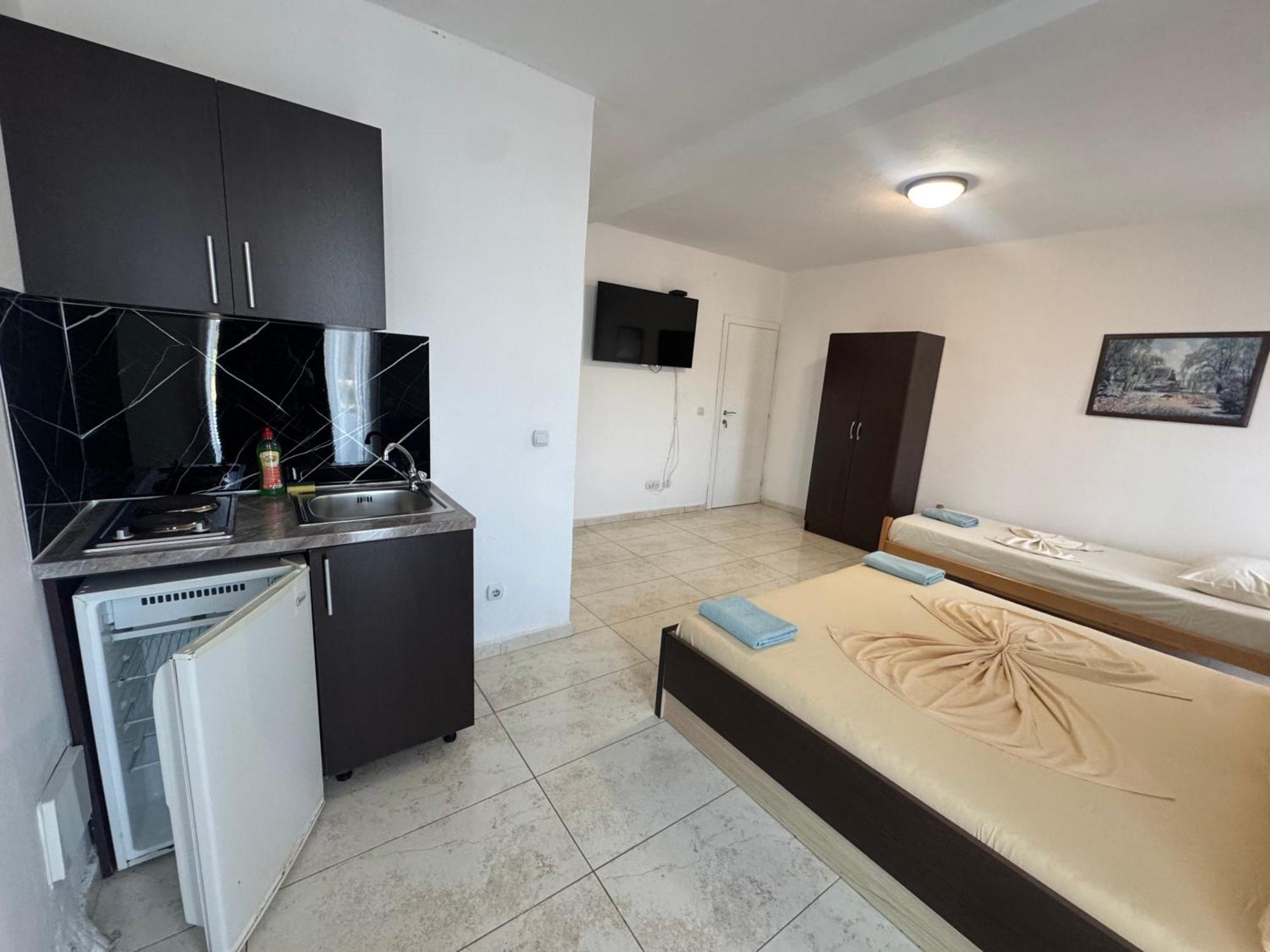 Etna Apartments Ulcinj Exterior photo