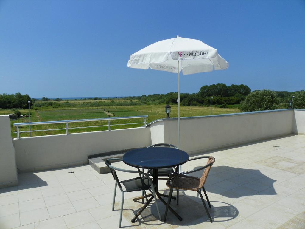 Etna Apartments Ulcinj Exterior photo